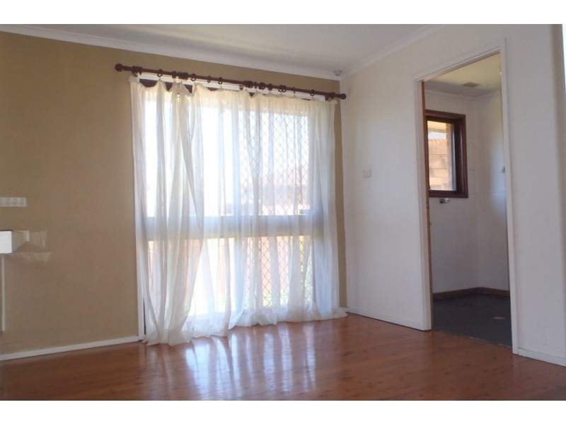 7 Cranberry Street, Macquarie Fields NSW 2564