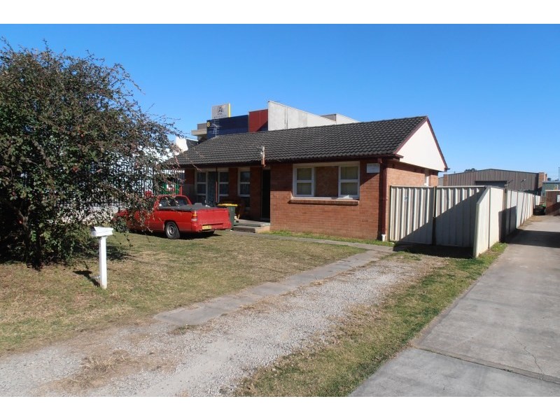 10 Somerset Street, Minto NSW 2566