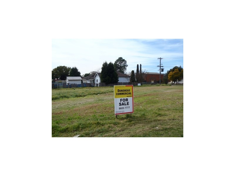 15 Liverpool Street, Ingleburn NSW 2565