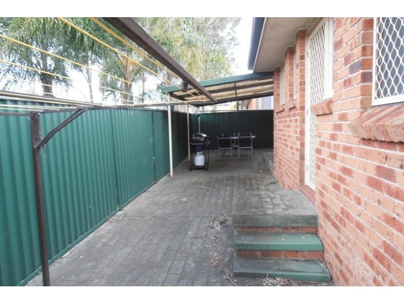 4/32 Kings Road, Ingleburn NSW 2565
