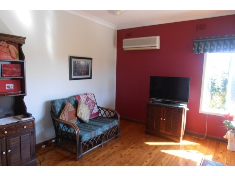 13 Carcoola Street, Campbelltown NSW 2560