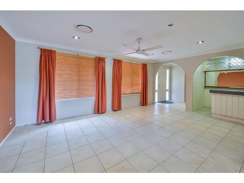 11 Peugeot Drive, Ingleburn NSW 2565