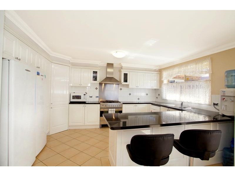 9 St. Agnes Way, Blair Athol NSW 2560