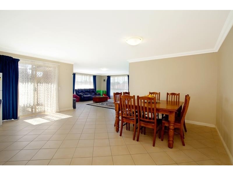 9 St. Agnes Way, Blair Athol NSW 2560