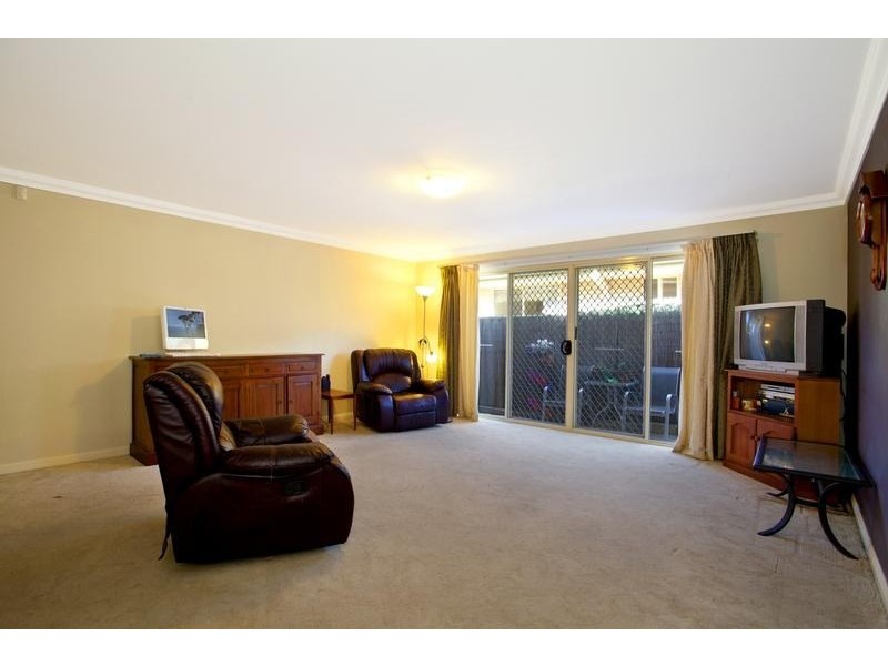 9 St. Agnes Way, Blair Athol NSW 2560