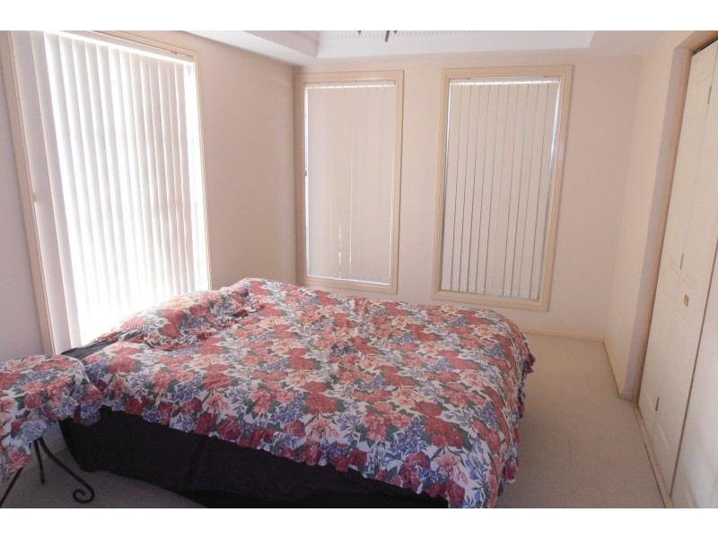 Macquarie Links NSW 2565