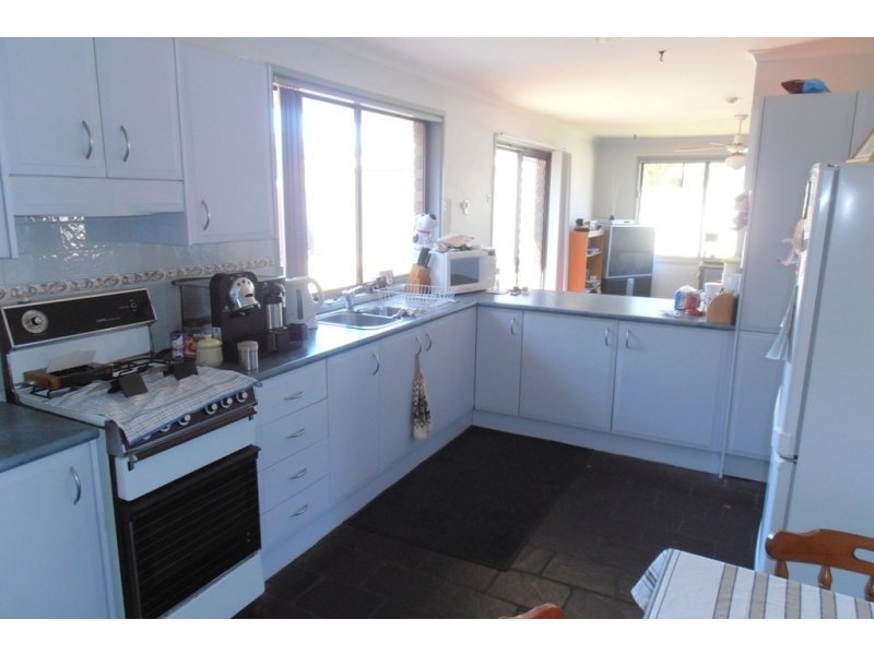 4 Memphis Place, Minto NSW 2566