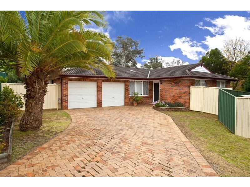 6 Rebecca Place, Ingleburn NSW 2565
