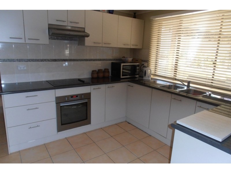 1 Talc Place, Eagle Vale NSW 2558