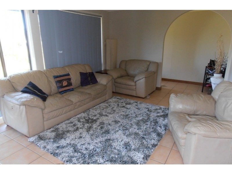 1 Talc Place, Eagle Vale NSW 2558