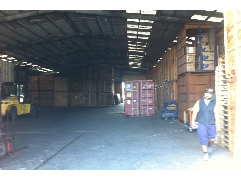 4 Naughton Street, Greenacre NSW 2190