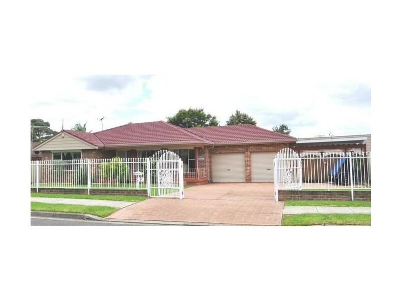 80 Harrow Road, Glenfield NSW 2167
