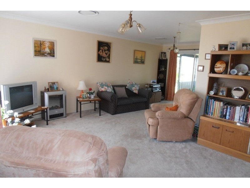 12 Lisson Place, Minto NSW 2566