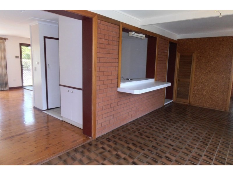 Macquarie Fields NSW 2564