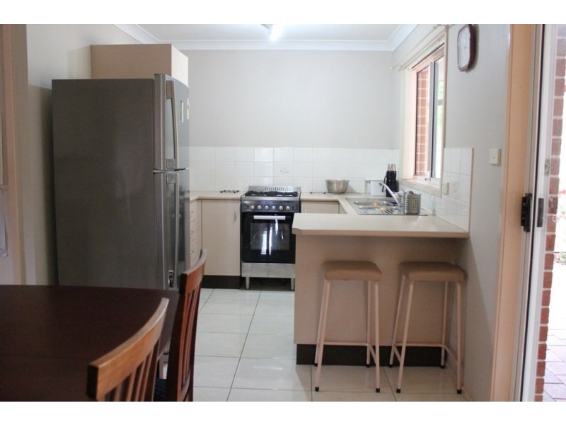 9 Poppy Place, Macquarie Fields NSW 2564