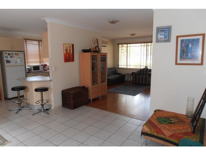 2/1 Macquarie Road, Ingleburn NSW 2565