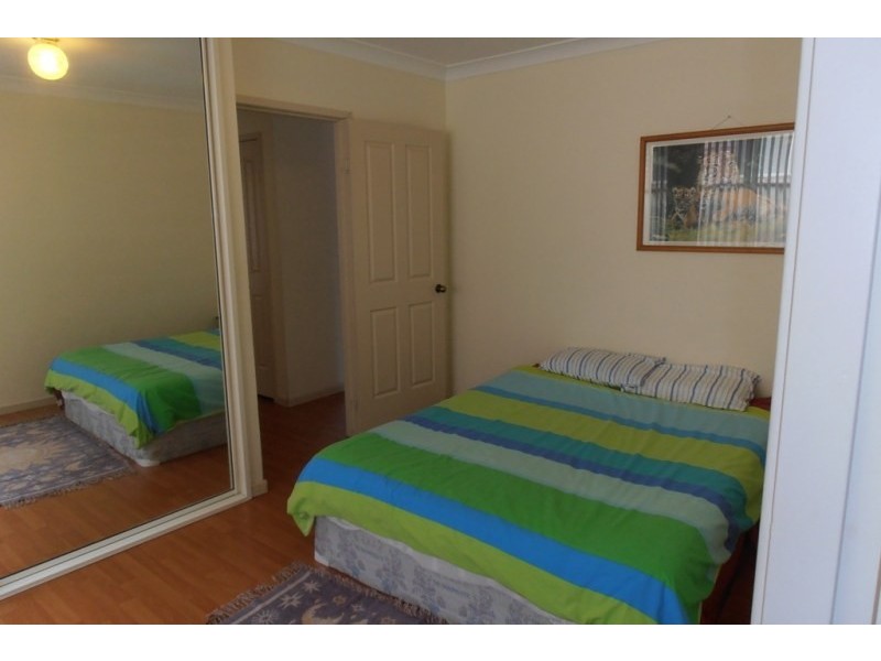 2/1 Macquarie Road, Ingleburn NSW 2565