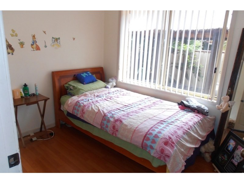 2/1 Macquarie Road, Ingleburn NSW 2565