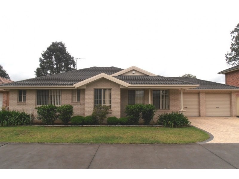 14 Wolseley Place, Ingleburn NSW 2565