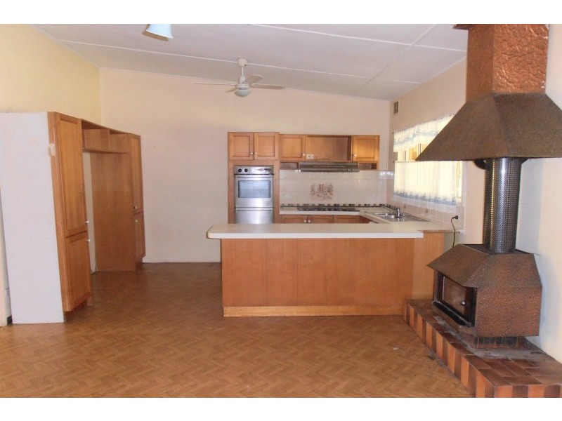 6 St Davids Road, Varroville NSW 2566