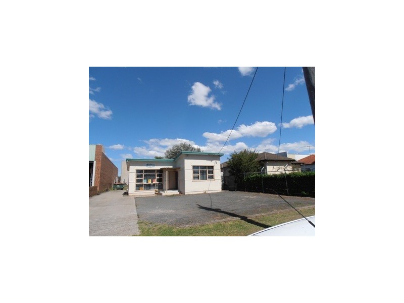 15 Lincoln Street, Minto NSW 2566