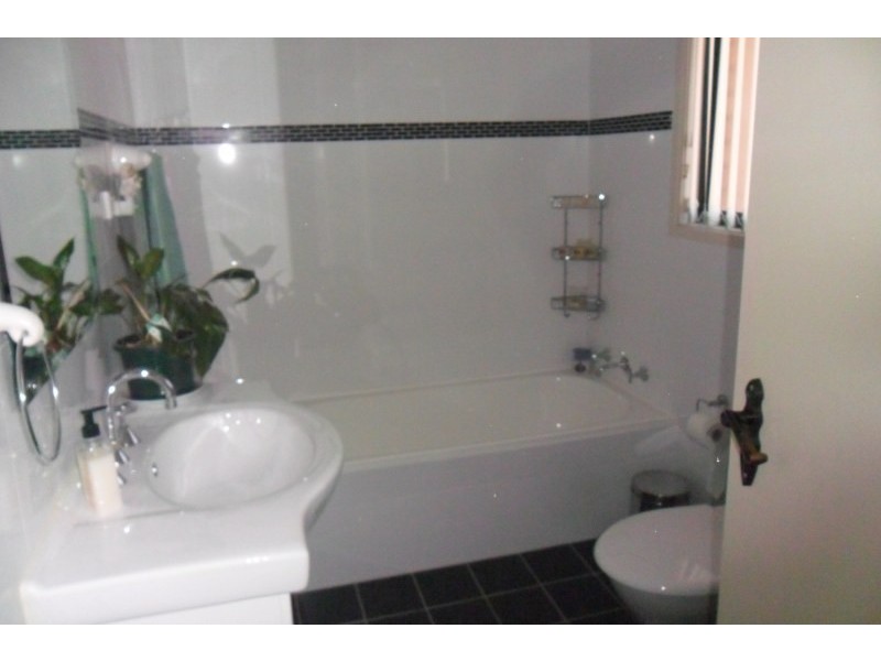 1/72 Macquarie Road, Ingleburn NSW 2565