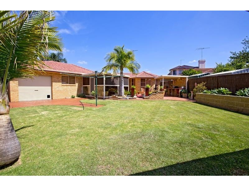 5 Elcho Close, Green Valley NSW 2168