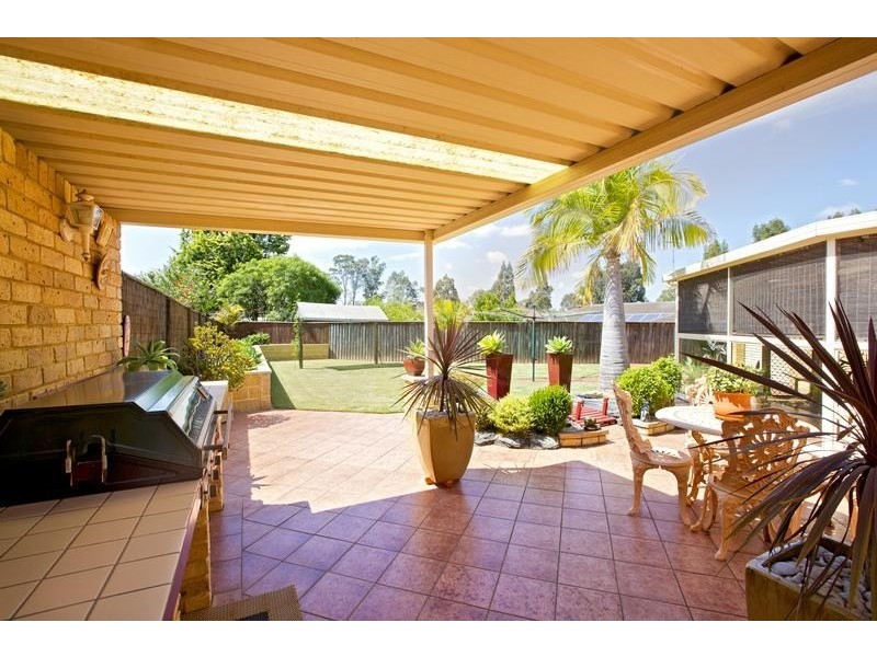 5 Elcho Close, Green Valley NSW 2168