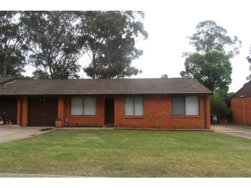 4/105 Chester Road, Ingleburn NSW 2565