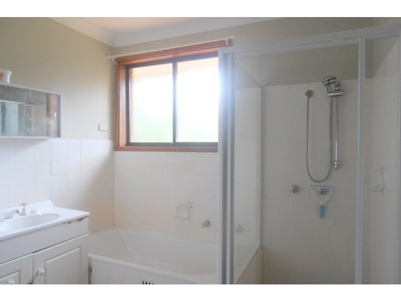 4/105 Chester Road, Ingleburn NSW 2565