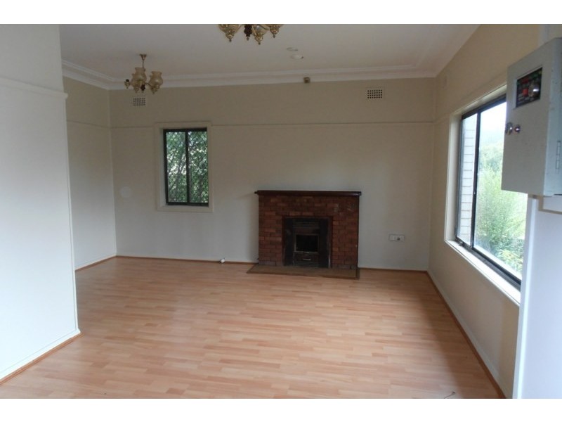 10 Stafford Street, Minto NSW 2566