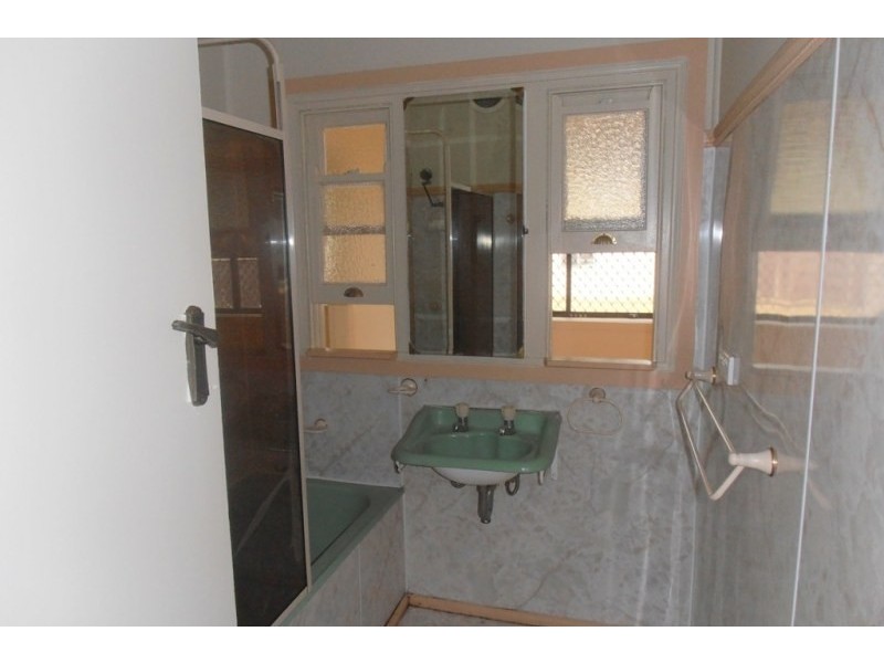 10 Stafford Street, Minto NSW 2566