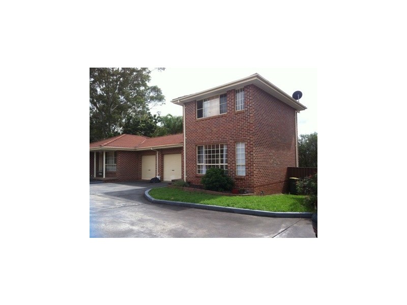 4/11 Barwon Place, Campbelltown NSW 2560