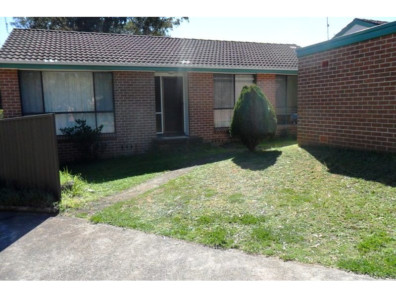 41/27 Waratah Crescent, Macquarie Fields NSW 2564