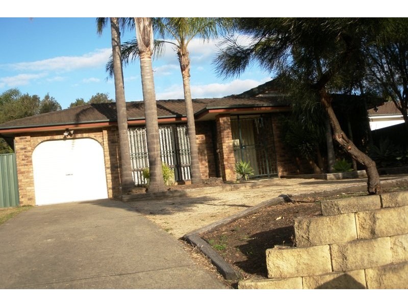 109 Atchison Road, Macquarie Fields NSW 2564