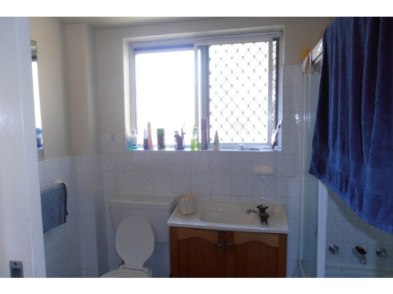1/16 Derby Street, Minto NSW 2566