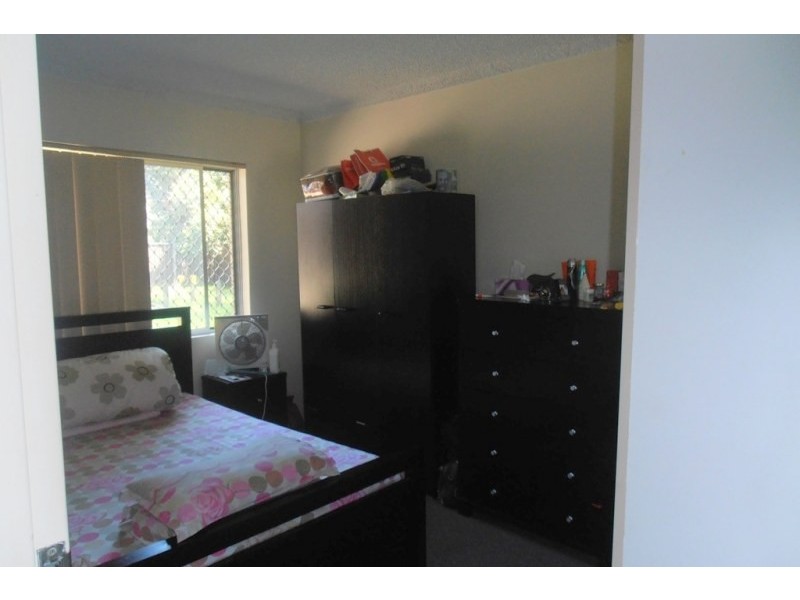 1/16 Derby Street, Minto NSW 2566