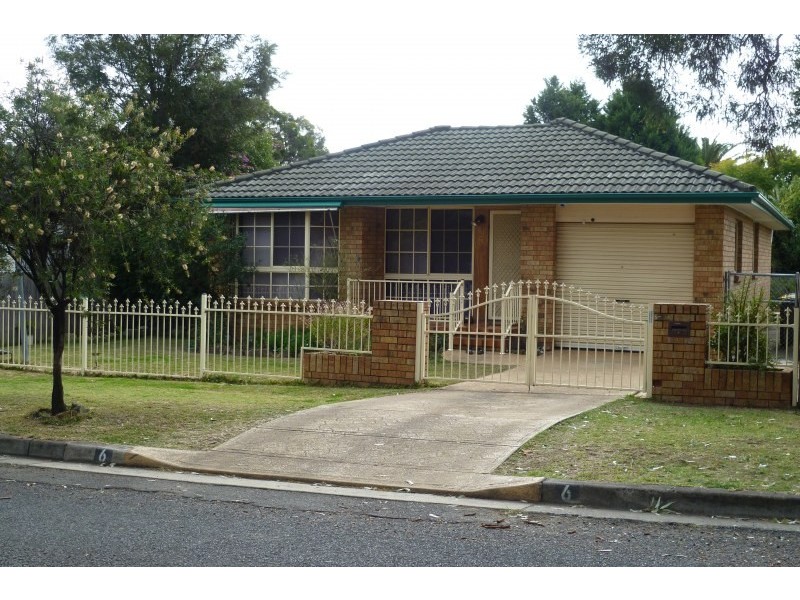 6 Suffolk Street, Ingleburn NSW 2565