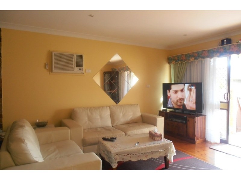 44/37 Currawong Street, Ingleburn NSW 2565