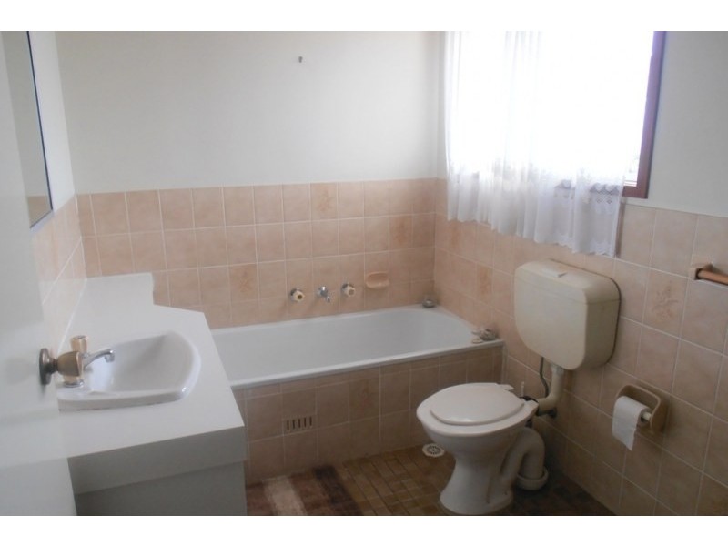 Macquarie Fields NSW 2564