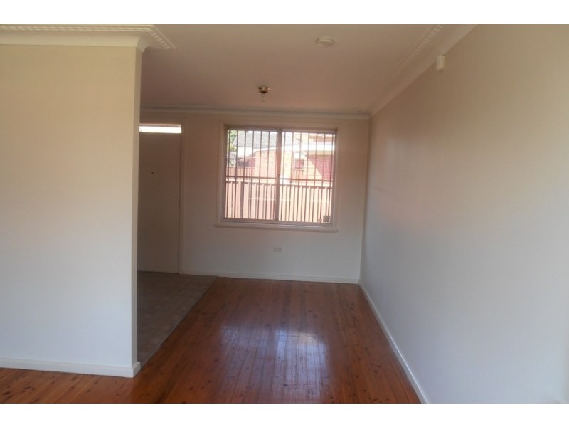 2 Argyle Place, Macquarie Fields NSW 2564