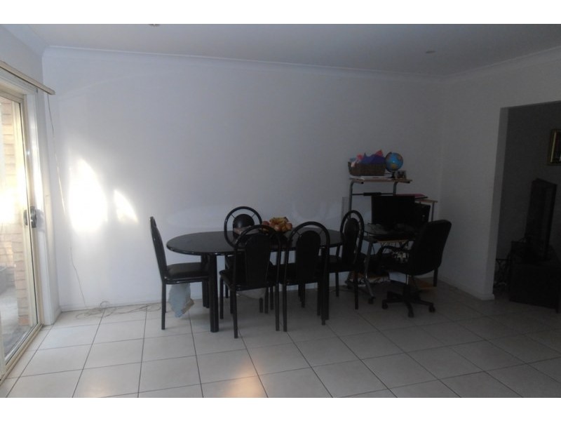 1/13-15 Atchison Road, Macquarie Fields NSW 2564