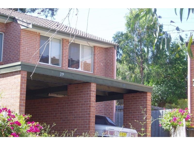 30/6 Jacquinot Place, Glenfield NSW 2167