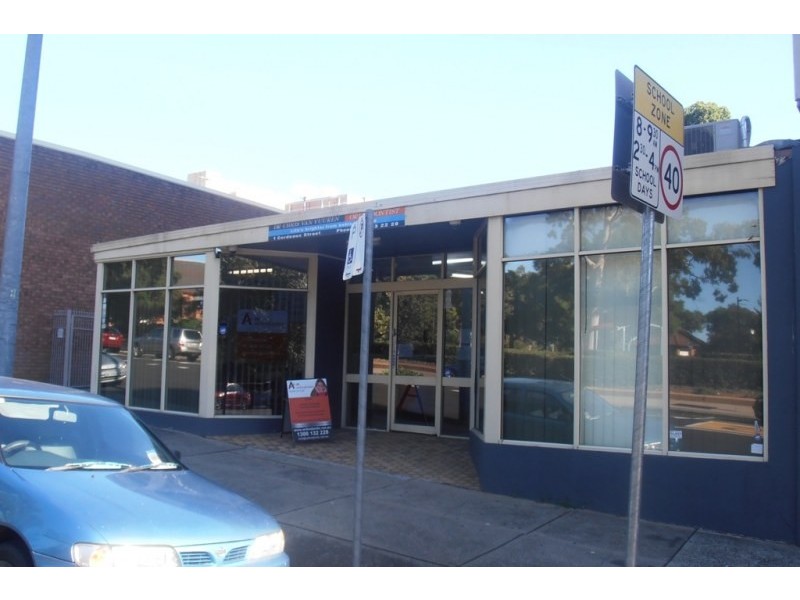 1 Cordeaux Street, Campbelltown NSW 2560