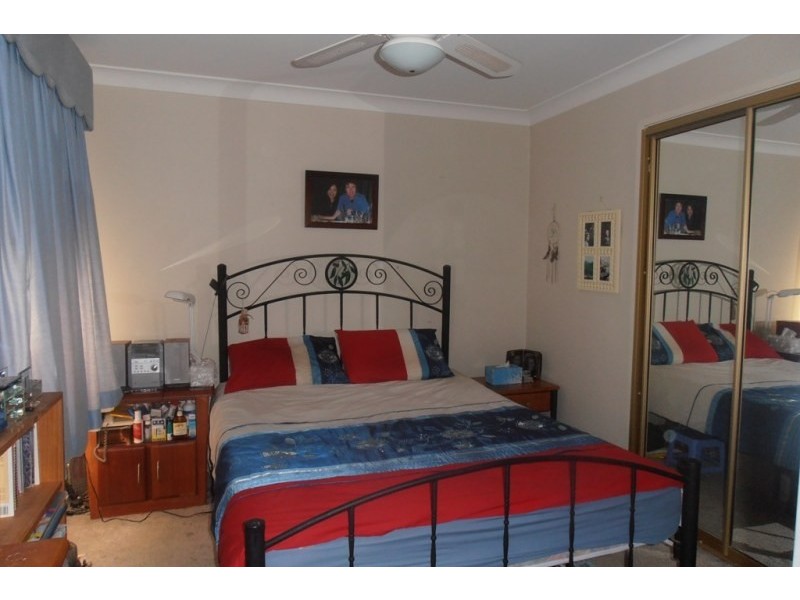 10/4 Jacquinot Place, Glenfield NSW 2167
