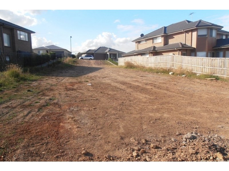 19 Dromedary Place, Macquarie Links NSW 2565