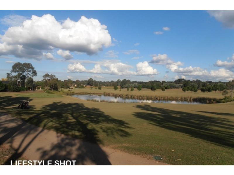 19 Dromedary Place, Macquarie Links NSW 2565