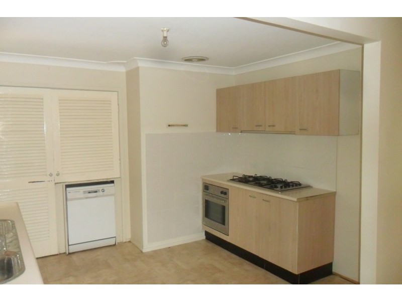 16 Harrow Road, Glenfield NSW 2167