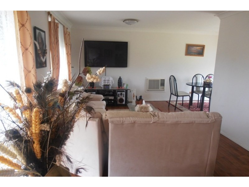 45 Fenton Crescent, Minto NSW 2566