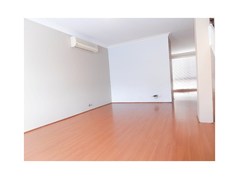 Macquarie Fields NSW 2564